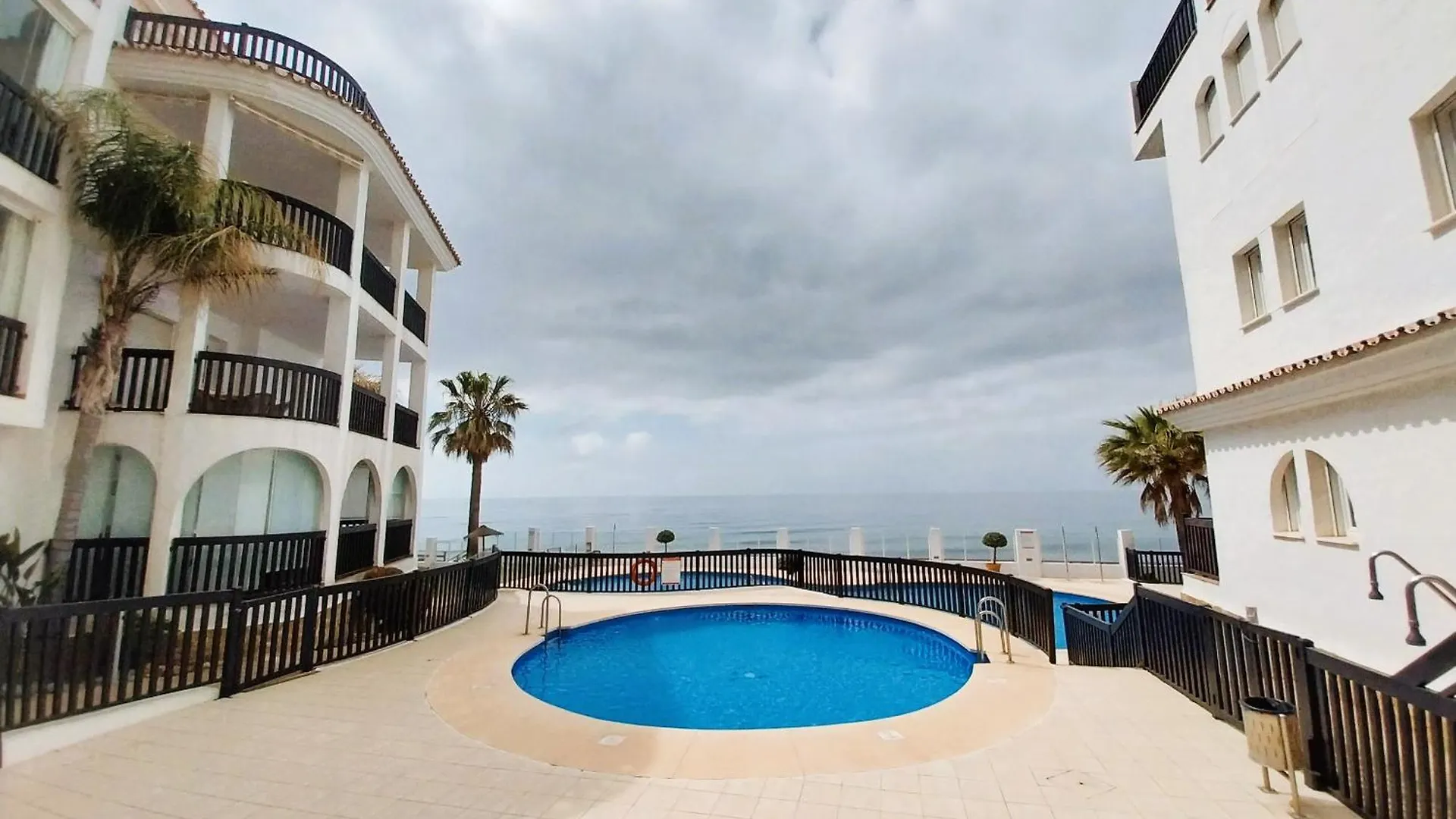 Apartment Seaview Puerta Del Mar First Line Beach Sitio de Calahonda Spain