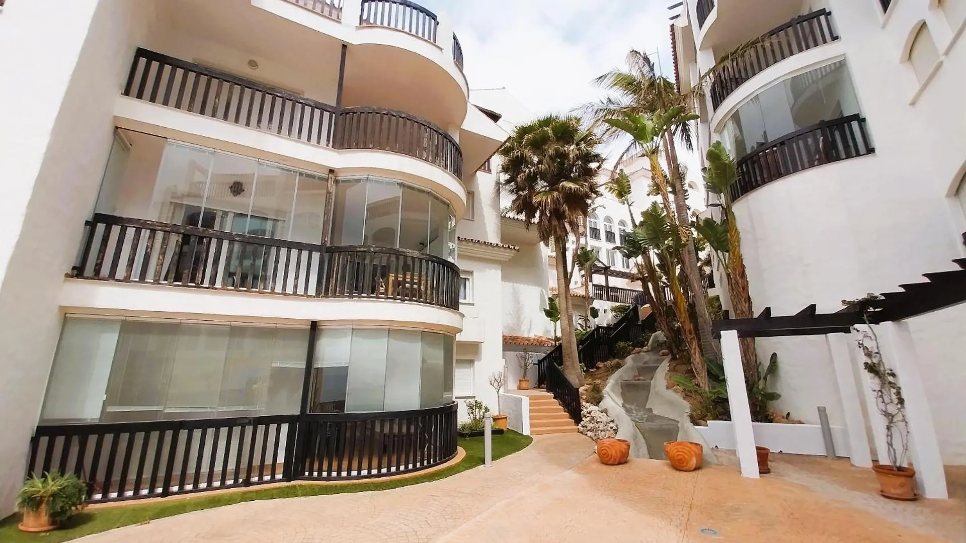 Seaview Puerta Del Mar First Line Beach Sitio de Calahonda