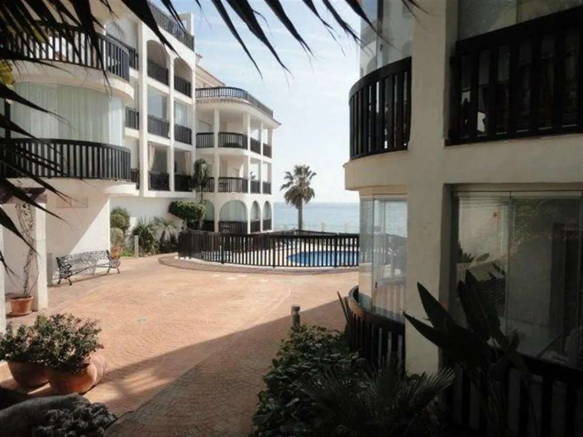 Seaview Puerta Del Mar First Line Beach Sitio de Calahonda Apartment
